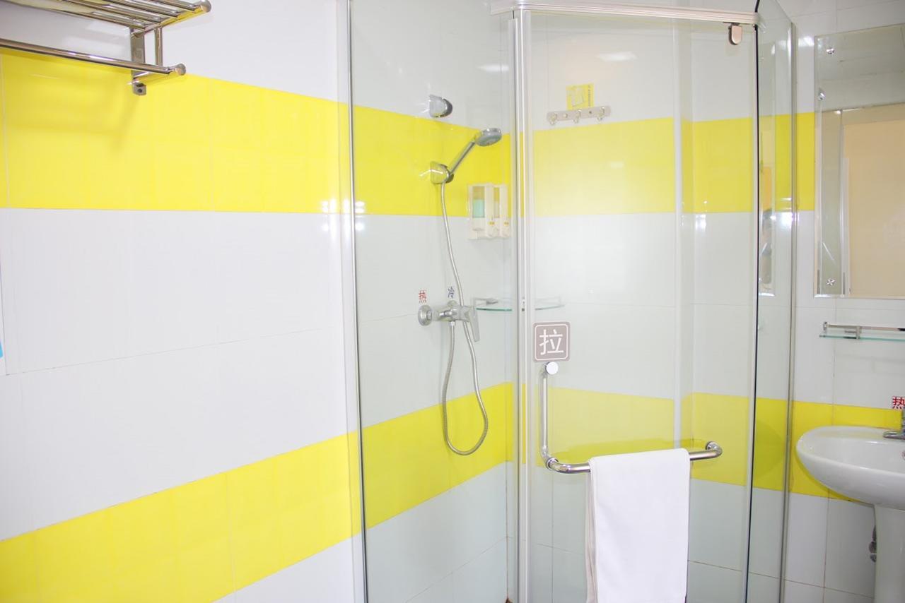 7Days Inn Huludao Xingcheng Hot Spring Street Esterno foto