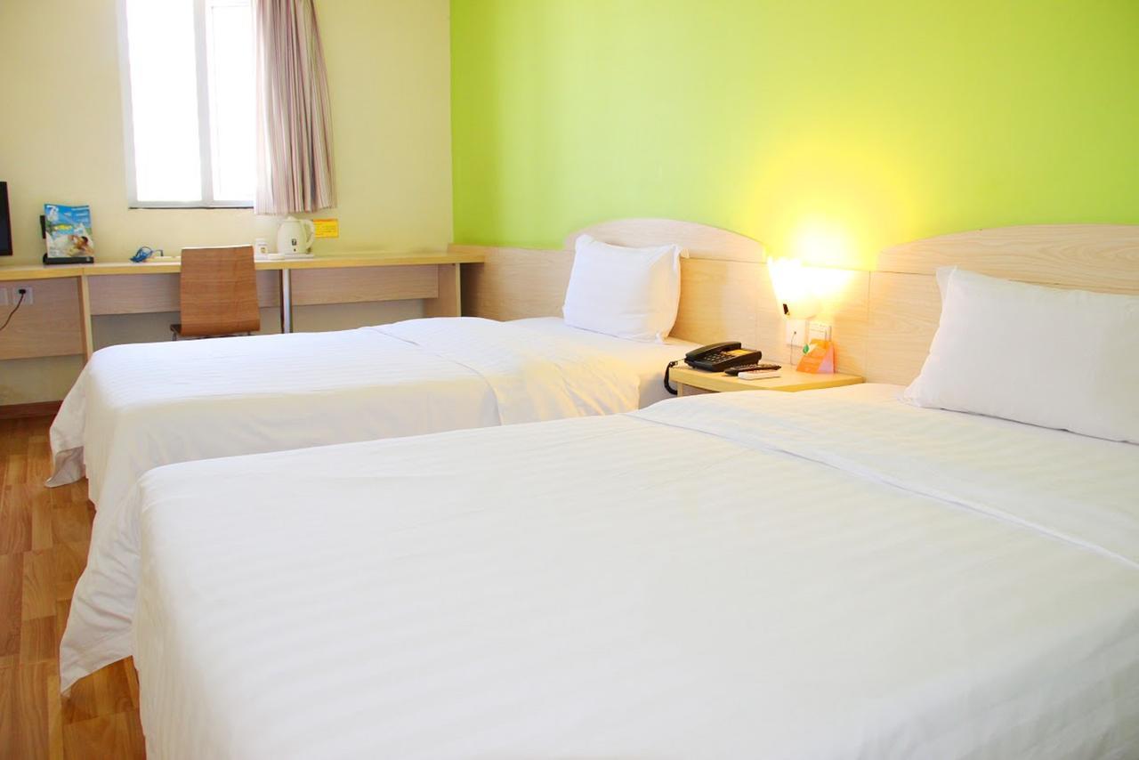 7Days Inn Huludao Xingcheng Hot Spring Street Esterno foto
