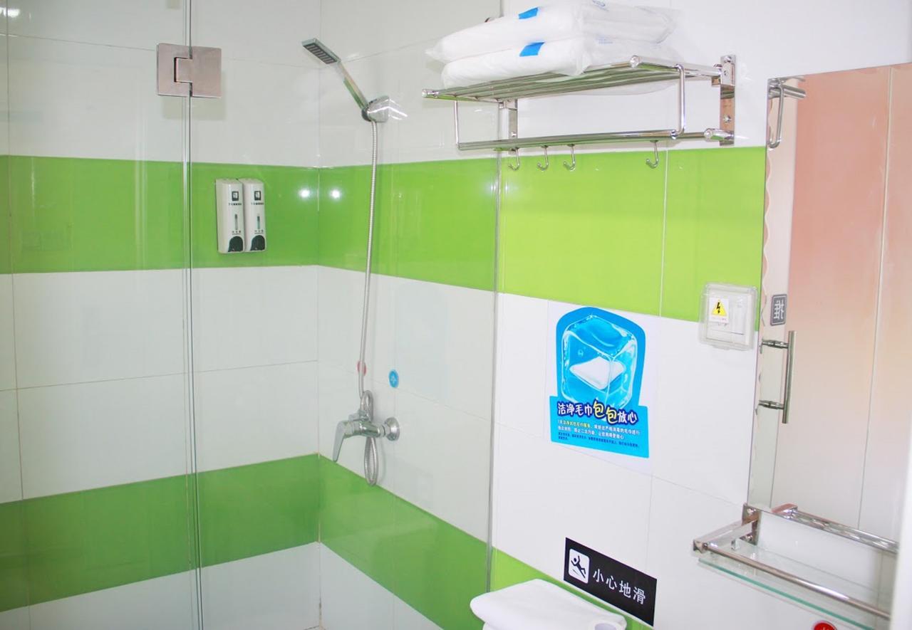 7Days Inn Huludao Xingcheng Hot Spring Street Esterno foto